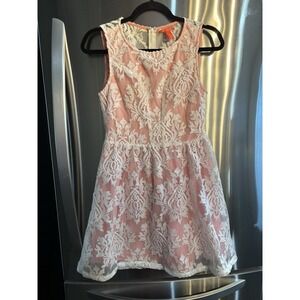 Chelsea & Violet Top‎ Womens Medium Peach Lace Junior Dance Sleeveless Casual